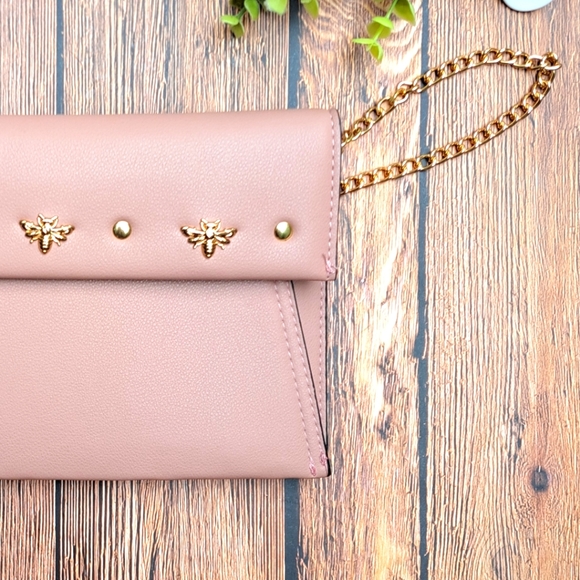 🌼 NWOT Vegan Clutch/Wrislet Purse & Shoulder Chain + Bumble Bee Studs - Picture 3 of 4